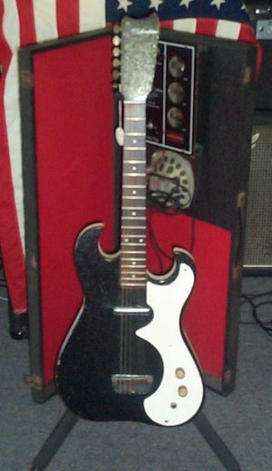 Silvertone Guitar and Amp Combo - ID: 167